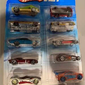 Hot Wheels 10 Car Pack T5048-0910 2010 Exclusive Mattel Rare Set New Sealed
